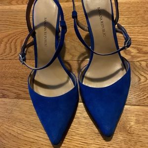Banana Republic sling back pump